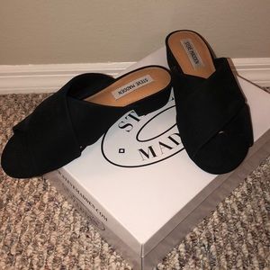 Steve Madden black infamous, 6.5